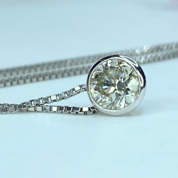 Platinum 0.59ct H/Si1 Round Solitaire Diamond sliding pendant necklace JR9829